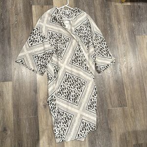 NWT Anthropologie kimono, one size fits all